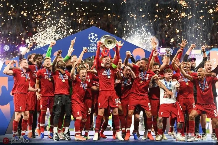 上赛季<a href=/zuqiugengduo/liverpool/ target=_blank class=infotextkey>利物浦</a>获得了英超冠军